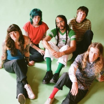 Glad_eee's profile picture. https://t.co/jGAiHY3xLv