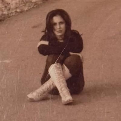 x__6t's profile picture. أنسَانَ ł عتيِقَ جداً 
صَديق الشَعر والموسَيٓقى...! 

#العراق_العظيم