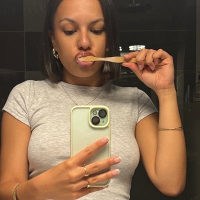 phiphine9z's profile picture. bref ses moi X)