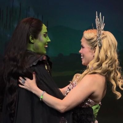 4rthursss_'s profile picture. 