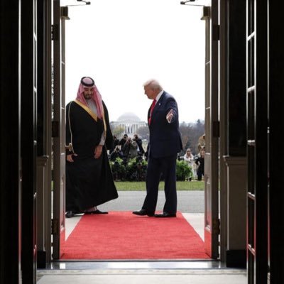 glaxe12's profile picture. خريجه كيميائية من جامعة الملك سعود 🎓 مديره سابقه لنادي الكيمياء حياتي (مدير كبير 🙋🏻‍♀️)اللحظة الحلوه مو مهم إنها تتكرر يكفي إنك عشتها