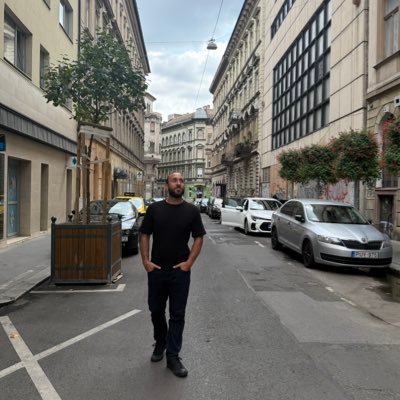 gramsofgaren's profile picture. Your world is what you make it.