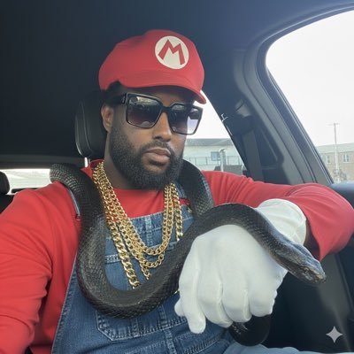 frankoslessons's profile picture. “I am my own muse. I am the subject I know best. The subject I want to better.” — Oroma Elewa