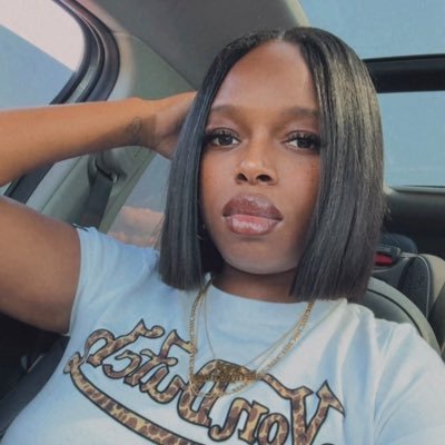 xoxo_yolanda's profile picture. 