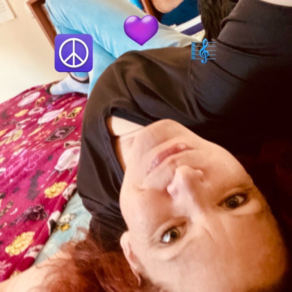 IfIHadATail72's profile picture. Photography, Nature, Music, Smiles with shenanigans amok. ✌️💜🎵🎶🎵