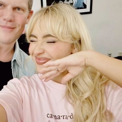 dumbnpoetiic's profile picture. still a good witch with her tea 🫧⋆ ˚｡⋆୨୧˚ ⋆˚ 🐇👼🏼🪽sabrina carpenter blew me a kiss 💋@breakthegirI