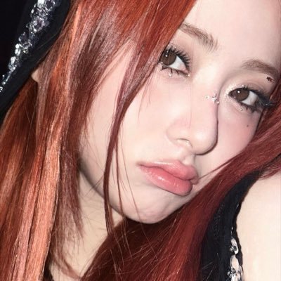 39ssaint's profile picture. only for le sserafim