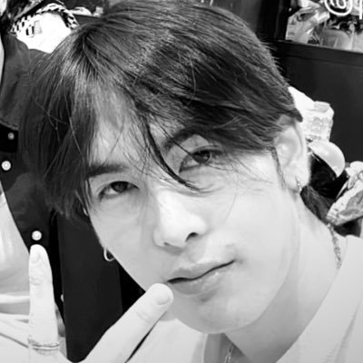 stre4mnumb's profile picture. acquiesce - remastered ## 1995 ( @ perthsanta)