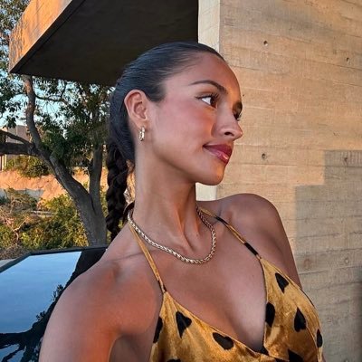 thedolcestar's profile picture. 