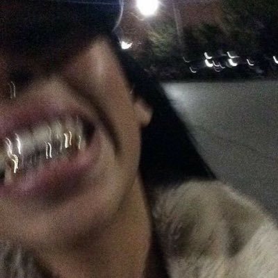 SKWTFFF's profile picture. yapper.