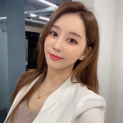 Amelia_zhangi's profile picture. 