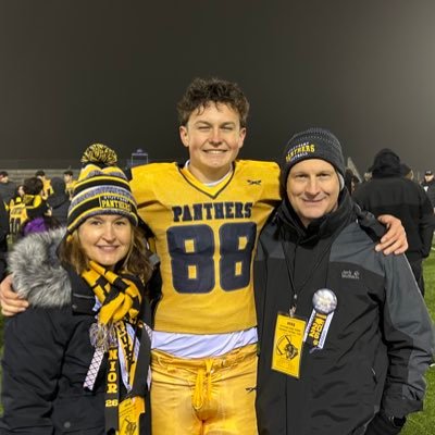 DustinHeump's profile picture. Father, Husband, Soldier- lover of coffee and IPA. Opinions are my own. Proud fan of @StuttgartFB ⚫️🟡#88 @lukedheumphreus