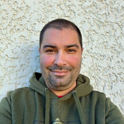 pf93as's profile picture. Técnico De Multimédia