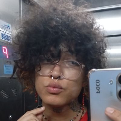 cu_zin_u's profile picture. uma piranha vegetariana 🥦

sabe o que tem entre minhas pernas?! um cÿzinh (dois, com o seu!)

calma como uma bomba!

travesty ~ (ela/elu, she/her)