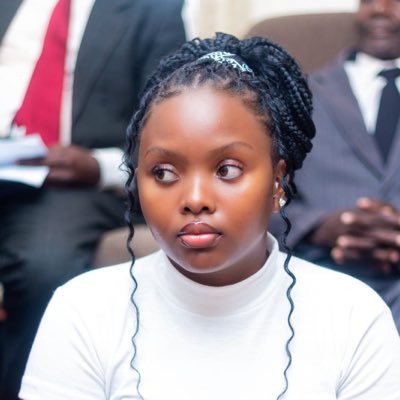 SharonChinyadza's profile picture. I think, therefore I am.