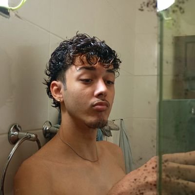 Guytav0's profile picture. 