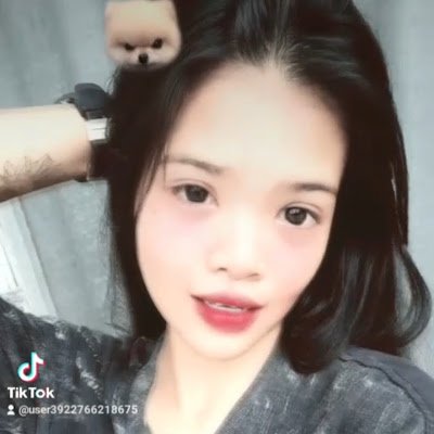 RwiYo68105's profile picture. 