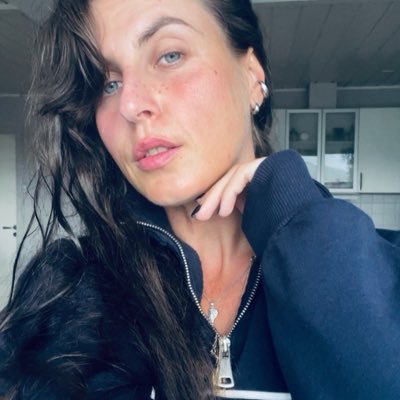 4465616e61's profile picture. 