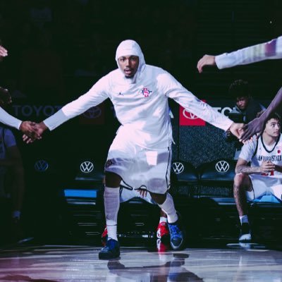 _degourville_'s profile picture. just hoop💯