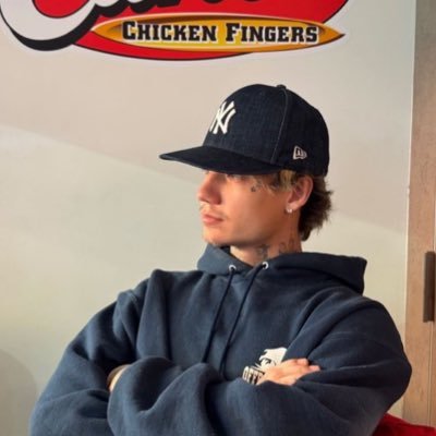 coopsmyangel's profile picture. 𝑰𝒕 𝒐𝒏𝒍𝒚 𝒈𝒆𝒕𝒔 𝒘𝒐𝒓𝒔𝒆, 𝒃𝒆𝒇𝒐𝒓𝒆 𝒊𝒕 𝒈𝒆𝒕𝒔 𝒃𝒆𝒕𝒕𝒆𝒓 - 𝑱𝒙𝒅𝒏🎵