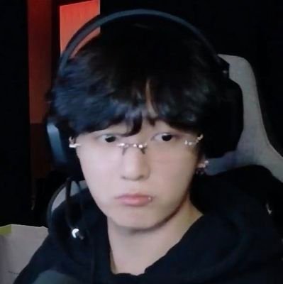 BismaAltaf_613's profile picture. *~☆APOBANGPO☆~* @BTS_twt ♡

                            (FAN ACCOUNT)...OT7 She/Her-23
slow at dms 😴 𝓣𝓪𝓮𝓴𝓸𝓸𝓴𝓲𝓮♡
Cyber warrior 🏅