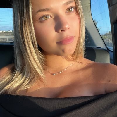 inesherreraaaa's profile picture. 