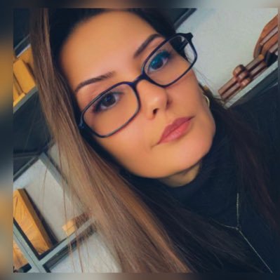 phoenixsnm's profile picture. “Kimisi sizi sever, kimisi büyütür, kimisi hayat verir, kimisi tüketir. Kimilerinizi çok iyi seçin…”🤍