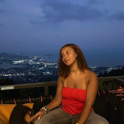 Sophiahz2's profile picture. 