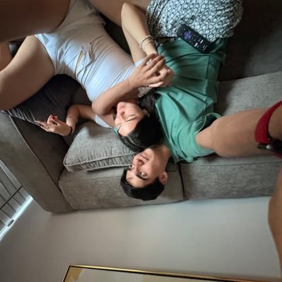 majosoriv's profile picture. reírme de mis desgracias es mi pasión 🫰🏻