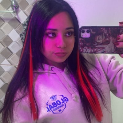 rhayftn's profile picture. apaixonada pelo competitivo do fortnite🏆 streamer https://t.co/JKZdmY6NQi ✨.