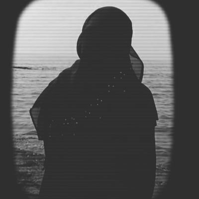 sleeeepy__head's profile picture. Ranting is healing, halwa is therapy ✨