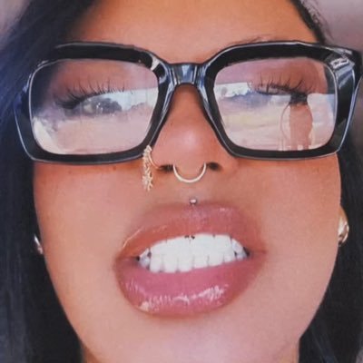 A_R_Melt's profile picture. Florida 🌴🍹I know you love me.