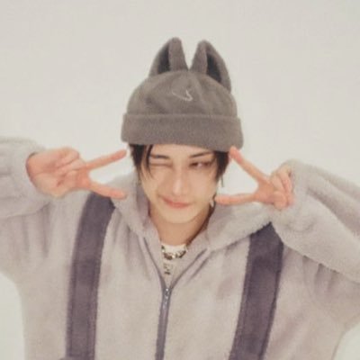 adorableminnie_'s profile picture. -currently watching: 친애하는 X-