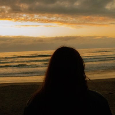 actdaniela_'s profile picture. Periodista - PR | no me gusta hablar por DM