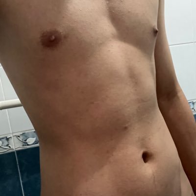 helpmecum123's profile picture. 21 167 54 6.5" pure V dm for fun/collabs :)