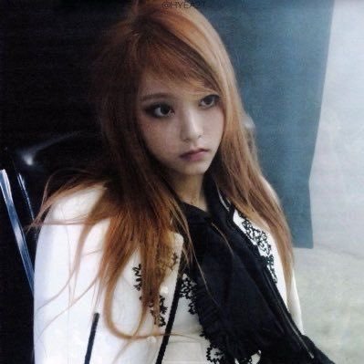 neferified's profile picture. 