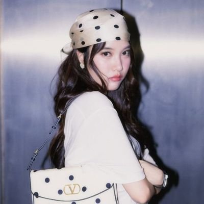 llisbeth364's profile picture. 