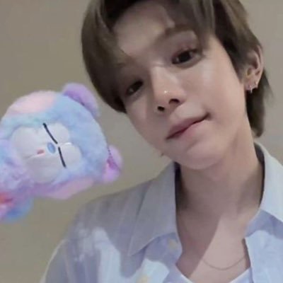 tarovibez's profile picture. rizuko pr manager : @selinavibez