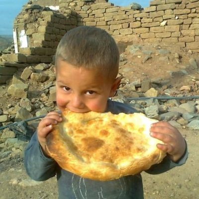 DerzanA6989's profile picture. rojikê bê ba baran je hev bixeyde.