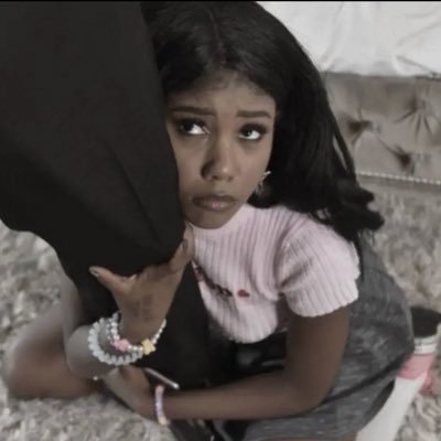 idontknwball's profile picture. Casual Cig enjoyer | pro sleeper and walk around er