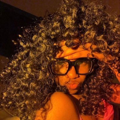 only1posi15's profile picture. Never relent🤍