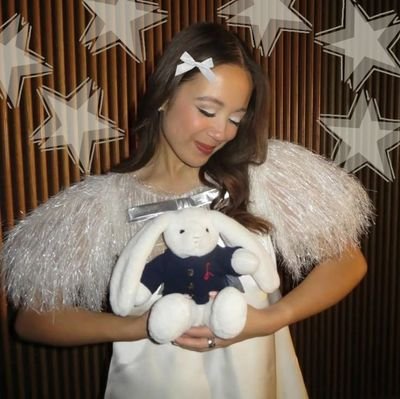 Lversave's profile picture. 𝙄 𝙪𝙨𝙚 𝙛𝙖𝙠𝙚 𝙛𝙧𝙞𝙚𝙣𝙙𝙨 𝙖𝙨 𝙗𝙖𝙞𝙩 ⏤͟͟͞͞✰