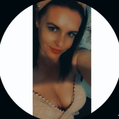 MrsFlowers007's profile picture. Glamorous indie rock'n'roll is what I want It's in my soul it's what I need 𝕋𝕙𝕖𝕂𝕚𝕝𝕝𝕖𝕣𝕤 https://t.co/OQAAoB6j5T