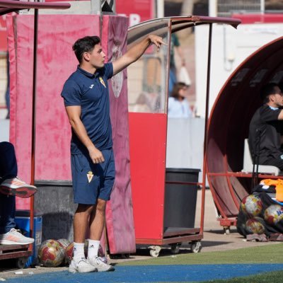 JuanAMacarro's profile picture. Entrenador en Juvenil A @canteragrana - Nivel III - Master en fútbol @realmadridue - Liderazgo de alto rendimiento @barcainnohub