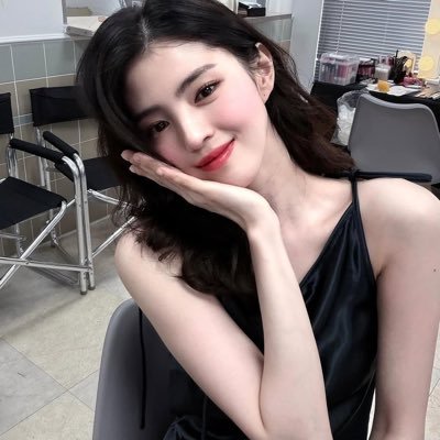 tahani_v1's profile picture. kdrama & anime