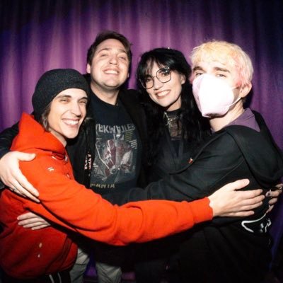 njhwildflower's profile picture. niall horan | 5sos | waterparks | taylor swift | sabrina carpenter | beach weather | inhaler | shawn mendes - mgc/4 - insta : shelbyno99