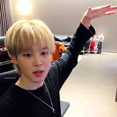 lesniecelina's profile picture. Hola soy Army Peruana🇵🇪❤️, seamos buenos amigos (as), compartiré todo sobre BTS💜.