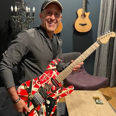 StuFarris's profile picture. skeptical optimist / idealistic realist / gray collar / common sense advocate