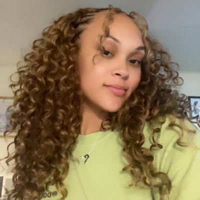 Lo_dionne's profile picture. 29. #MommaV🦋 #🏳️‍🌈 🏴‍☠️ 4/17/21 ♡