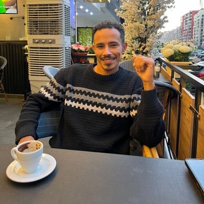 MohamedShanoor's profile picture. ادعوا ل امي بالرحمه والمغفره 💔

https://t.co/z7VpVKPNS4